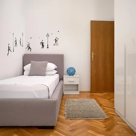 Apartment Lovli *